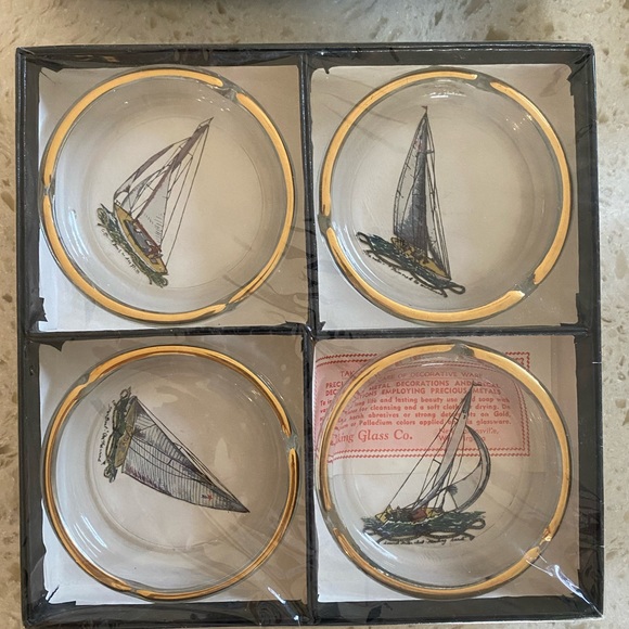 Viking Glass Company Other - Viking Glass Co. Sail Boat Ashtray Set New in Original Packing and Box